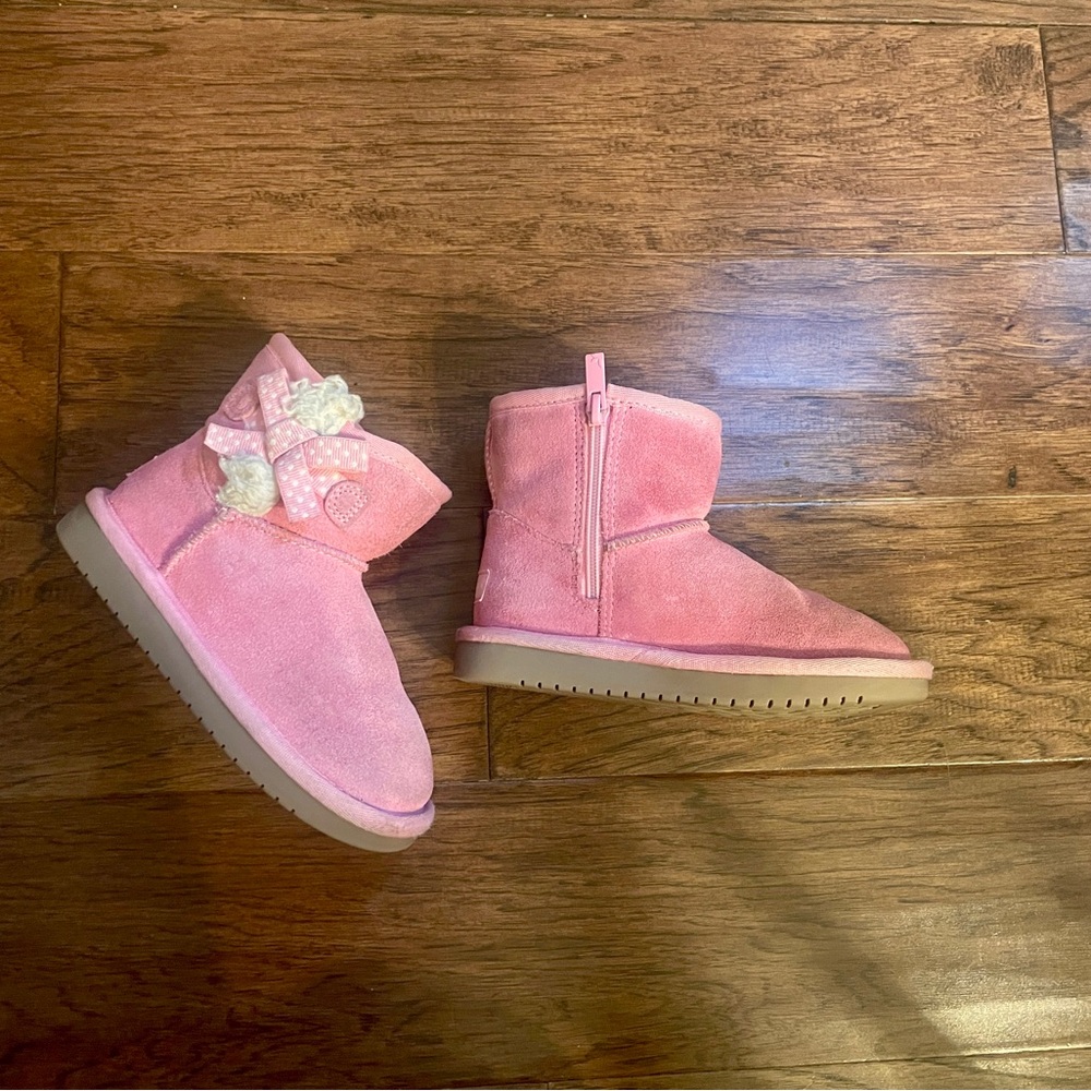 Koolaburra by UGG Toddler pink boots